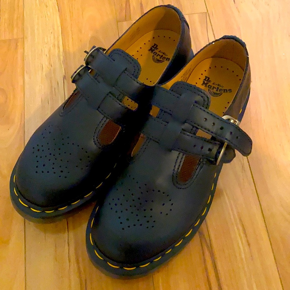 Dr. Martens 8065 Mary Janes